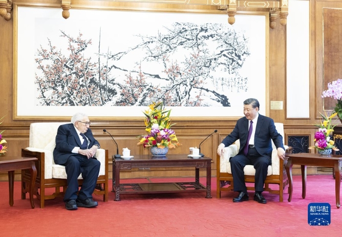 Xi Jinping traf Dr. Henry Kissinger am 20. Juli 2023 in Beijing. 